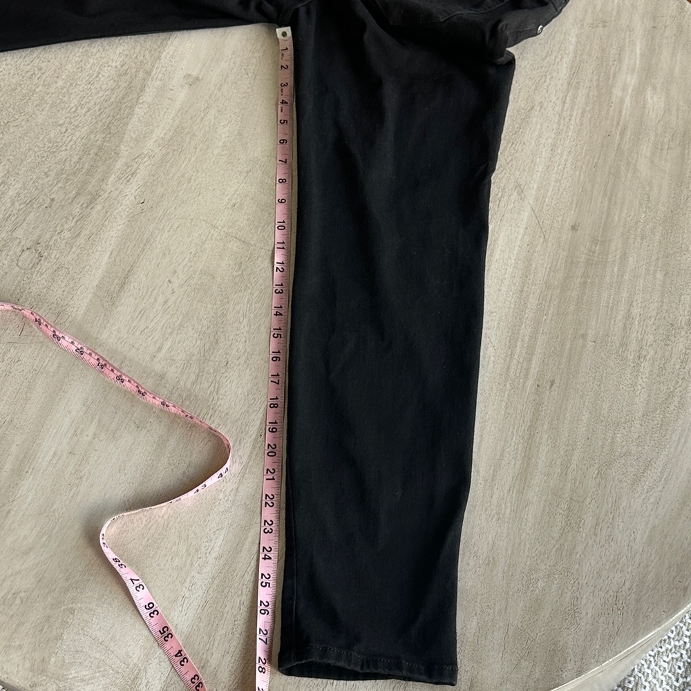 Classic Black Jeans for Women - Picture 6 of 11